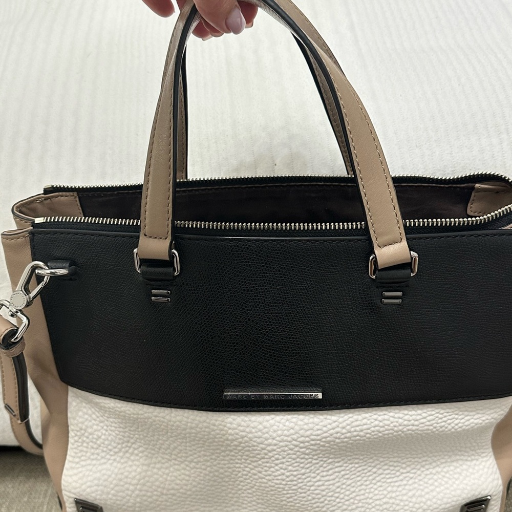 Marc Jacobs Neutral Color-Block Bag - image 4